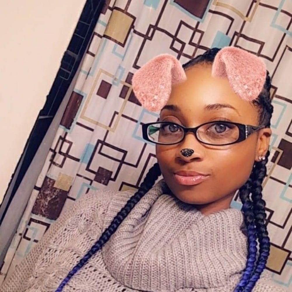 Meet your Posher, Ashley